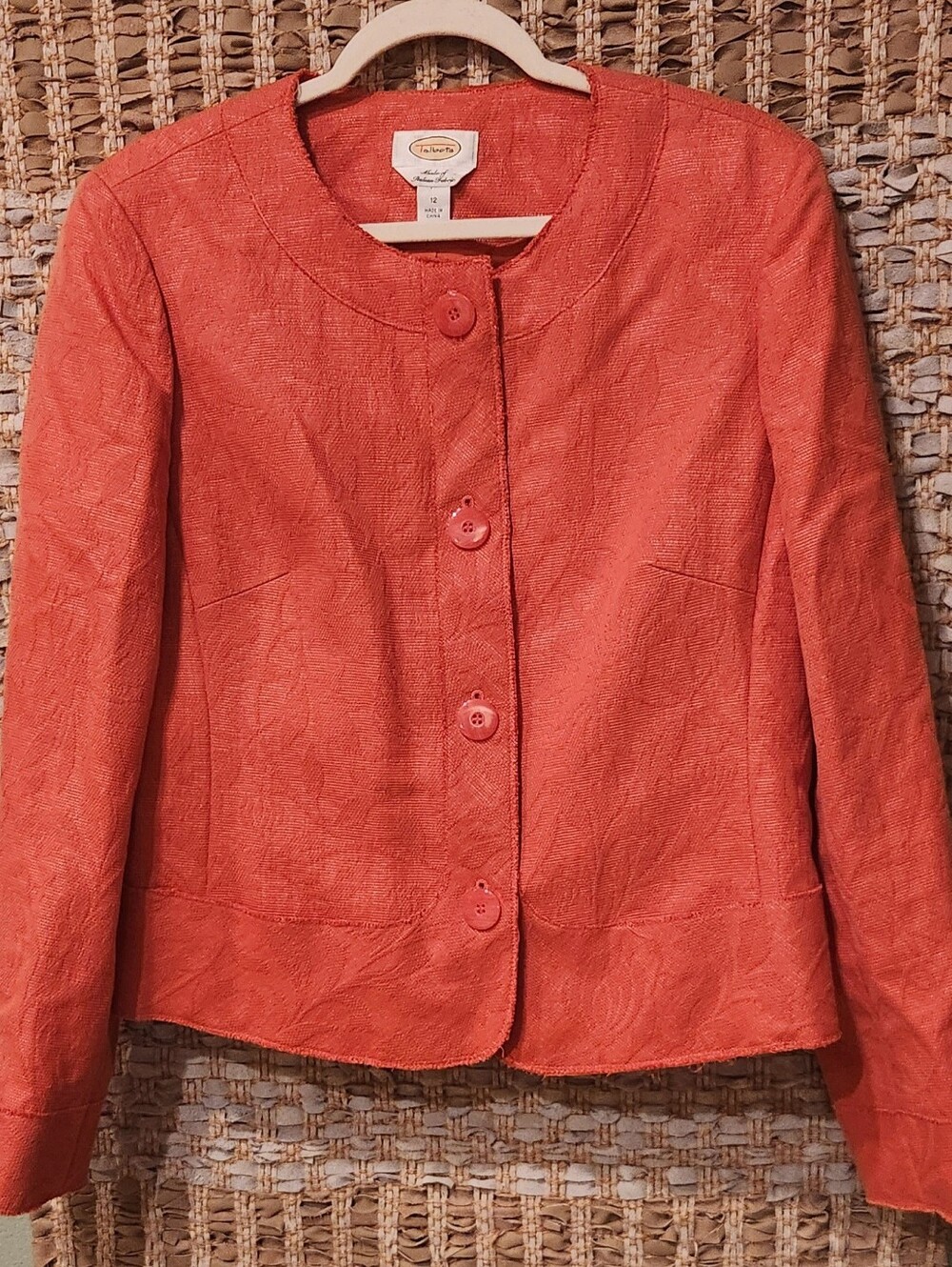 Talbots Collarless Textured Jaquard Blazer In Coral. Size - 12